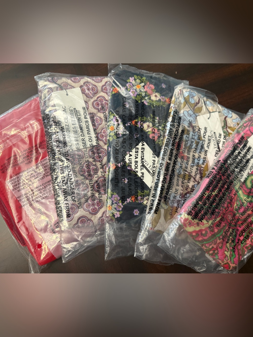 Lot of 5 Vera Bradley Essential Cotton Zip Wristlet Pouches all NWT sealed!
